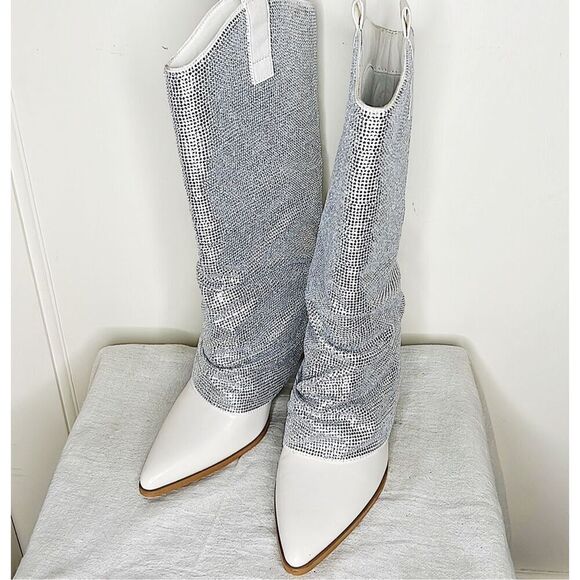 Forever 21 White Western Boots Silver Rhinestone Overlay Size 6 Nwt - Picture 1 of 6